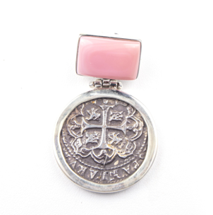 MONEDA SILVER PINK SEA SHELL SQUARE PENDANT