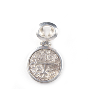 MONEDA SILVER BIG ACCES PENDANT