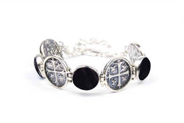 MONEDA SILVER COW HORN ROUND BRACELET