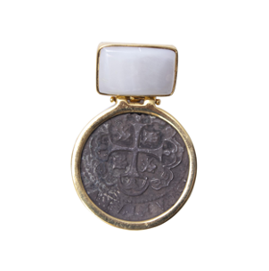 MONEDA DT/PT MOTHER PEARL SQUARE PENDANT