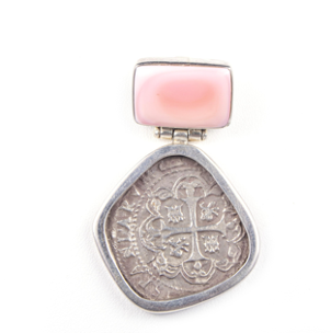 MONEDA SILVER PINK SEA SHELL SQUARE PENDANT