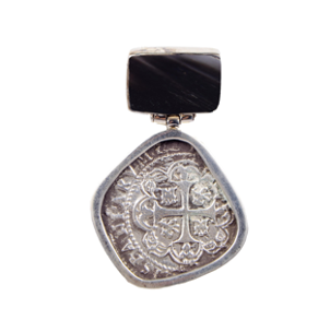 MONEDA SILVER COW HORN SQUARE PENDANT